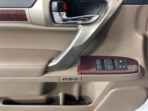Used 2017 Lexus GX 460 Luxury image 27