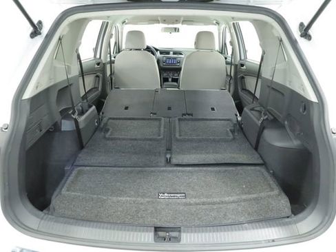 Certified 2022 Volkswagen Tiguan S image 35