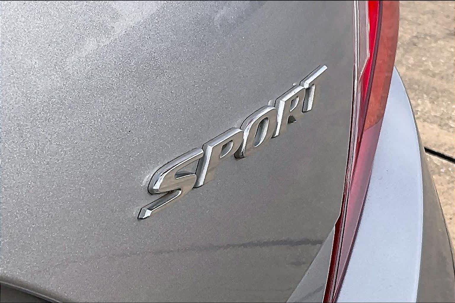 Used 2020 Honda Civic Sport image 10