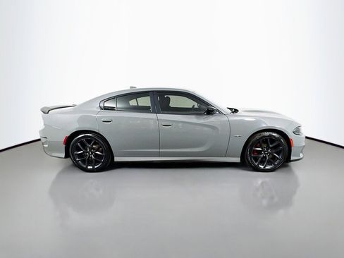 Used 2019 Dodge Charger R/T w/ Blacktop Package RWD image 6