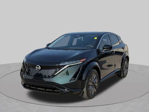 Used 2024 Nissan Ariya FWD image 11