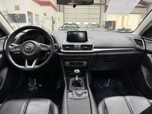 Used 2018 MAZDA MAZDA3 Touring FWD image 20