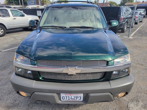 Used 2002 Chevrolet Avalanche 2WD image 10
