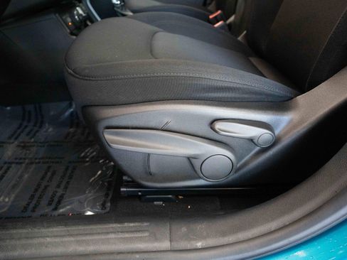 Used 2020 Jeep Renegade Sport w/ Sport Appearance Group AWD/4WD image 12