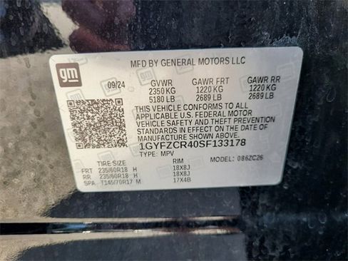 Used 2025 Cadillac XT4 Premium Luxury image 22