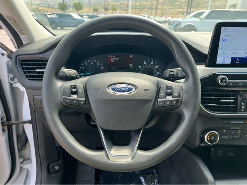 Certified 2022 Ford Escape SE AWD/4WD image 34