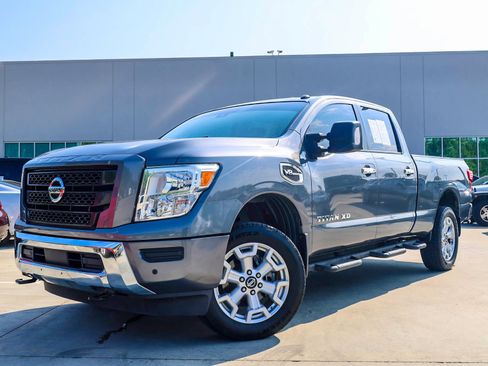 Used 2021 Nissan Titan SV w/ SV Convenience Package AWD/4WD image 1