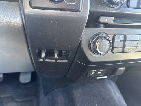 Used 2015 Ford F150 XLT w/ Trailer Tow Package image 27