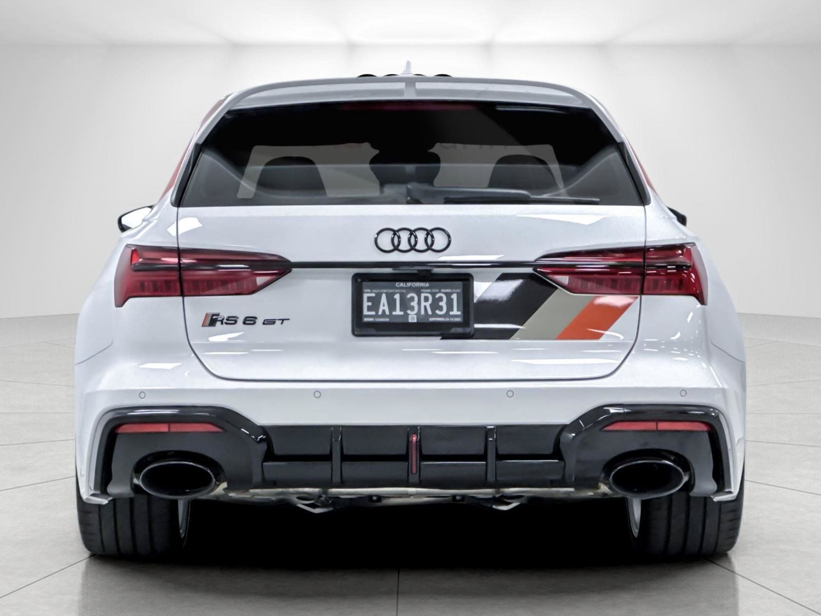 Certified 2025 Audi RS 6 performance AWD/4WD image 4