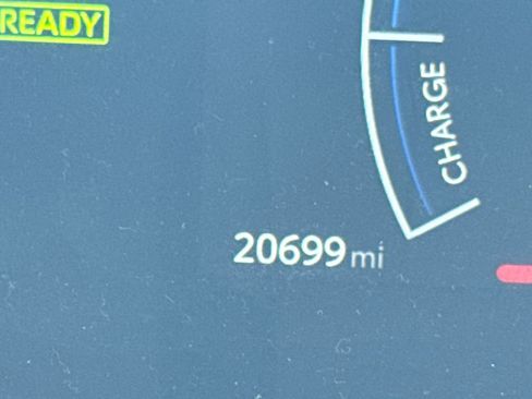 Used 2025 Toyota Camry LE AWD/4WD image 10