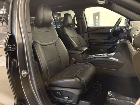 Used 2020 Ford Explorer ST w/ ST Street Pack AWD/4WD image 44