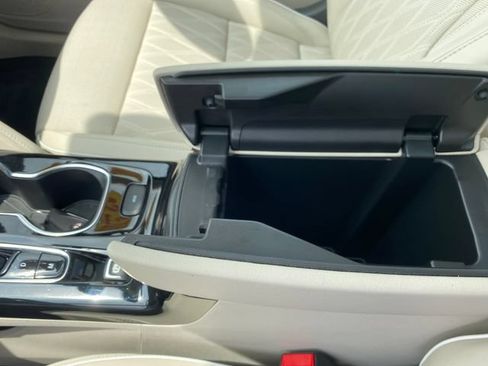 Certified 2023 Buick Envision Avenir AWD/4WD image 15