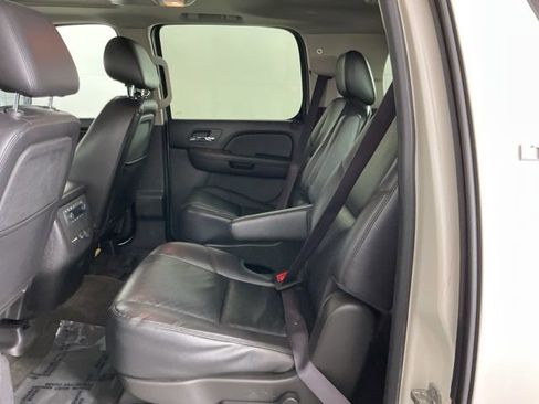 Used 2012 Chevrolet Suburban LTZ AWD/4WD image 26