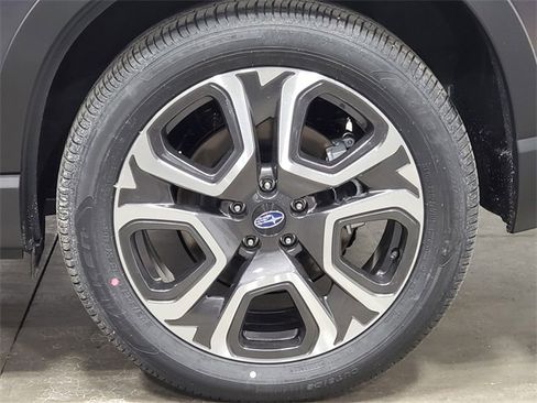 New 2026 Subaru Ascent Limited image 9