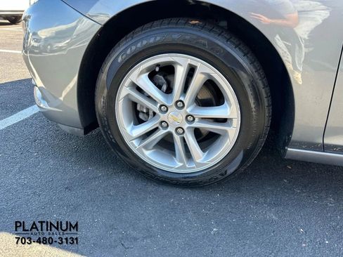 Used 2018 Chevrolet Cruze LT image 23