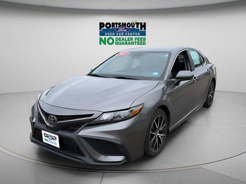 Used 2023 Toyota Camry SE FWD image 16