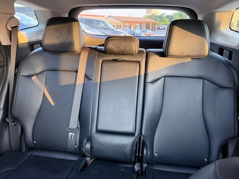Used 2024 Kia Sportage EX FWD image 19