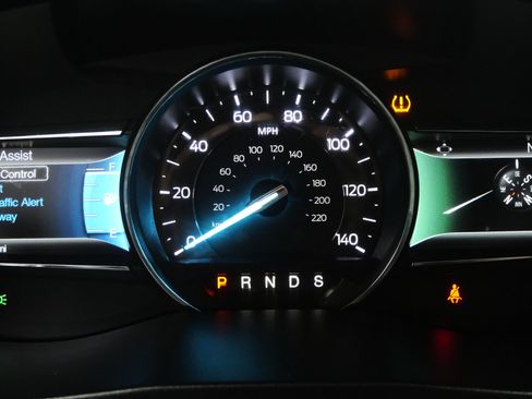 Used 2017 Ford Explorer XLT w/ Equipment Group 202A image 30