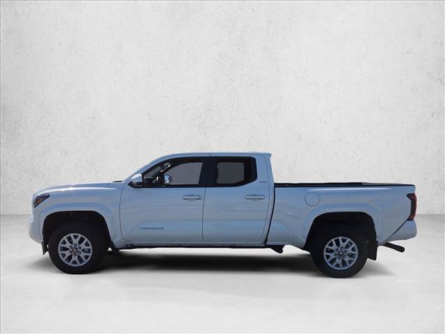 Certified 2024 Toyota Tacoma SR5 AWD/4WD image 8