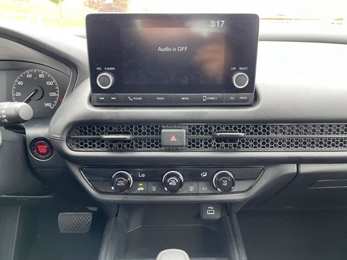Used 2023 Honda HR-V LX image 9