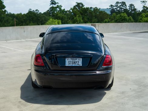 Used 2016 Rolls-Royce Wraith RWD image 9