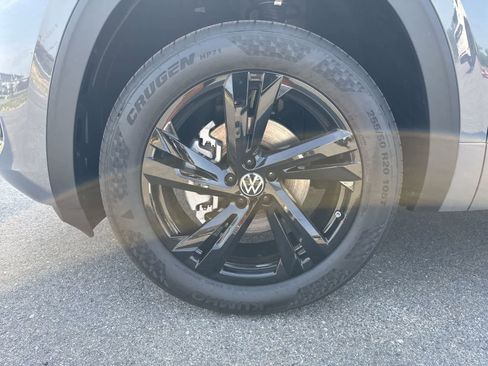 New 2026 Volkswagen Atlas Cross Sport SEL R-Line AWD/4WD image 12