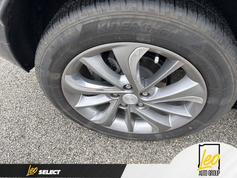 Used 2023 Buick Encore GX Essence w/ Experience Buick Package image 6