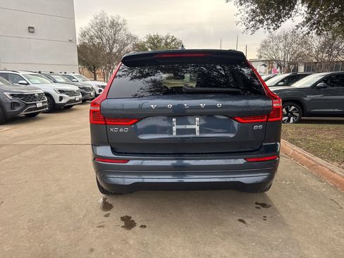 Certified 2023 Volvo XC60 B5 Core w/ Climate Package image 4
