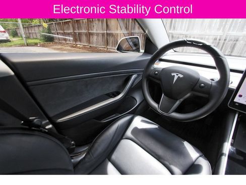 Used 2020 Tesla Model 3 Standard Range RWD image 9