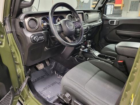 Used 2021 Jeep Wrangler Unlimited Sport AWD/4WD image 41