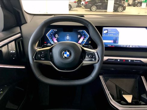 Certified 2025 BMW X3 xDrive30i image 5