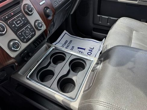 Used 2013 Ford F250 Lariat w/ Lariat Ultimate Pkg AWD/4WD image 21