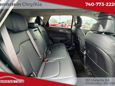 Used 2023 Kia Sportage EX AWD/4WD image 43