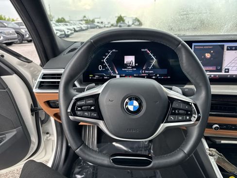 Used 2025 BMW 330i Sedan RWD image 29