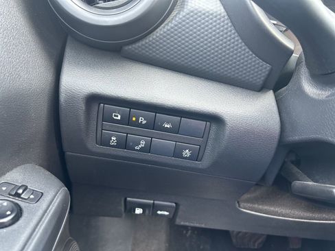 Used 2024 Nissan Kicks S image 21