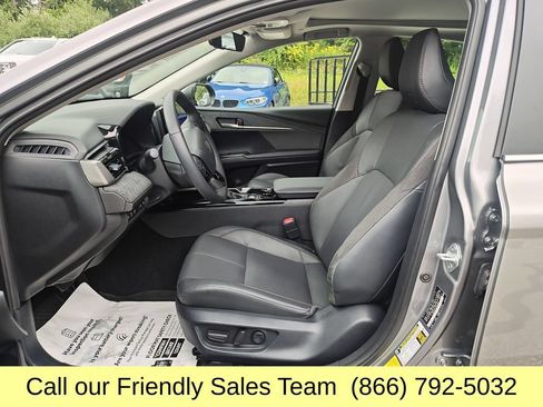 Certified 2025 Toyota Camry XLE AWD/4WD image 11