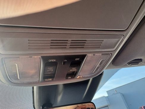 Used 2020 Honda Odyssey EX-L image 18