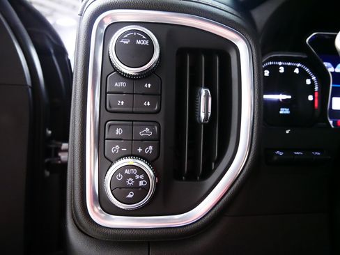 Used 2022 GMC Sierra 1500 AT4 w/ AT4 Premium Package AWD/4WD image 26