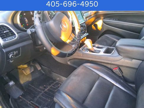 Used 2019 Jeep Grand Cherokee Altitude image 4
