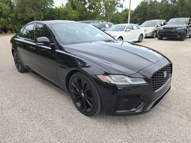 Used 2024 Jaguar XF R-Dynamic SE AWD/4WD image 7
