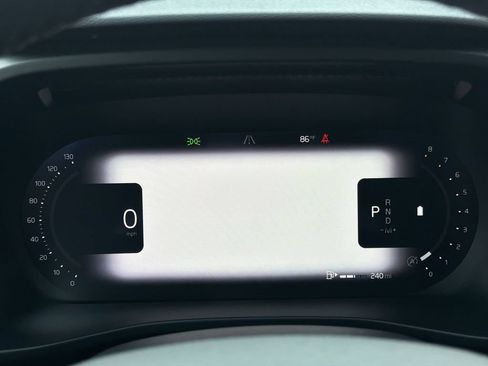 Certified 2023 Volvo XC40 B5 Plus w/ Protection Package Premier AWD/4WD image 19