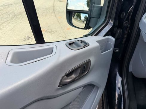 Used 2018 Ford Transit 150 130 Low Roof w/ Exterior Upgrade Package RWD image 10