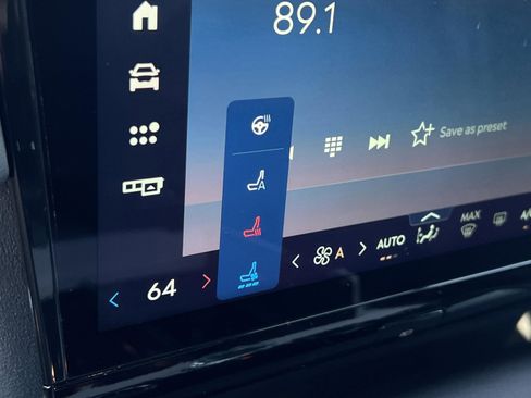 New 2025 Lincoln Navigator Reserve w/ Jet Appearance Package image 18