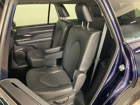 Used 2024 Toyota Grand Highlander XLE image 31