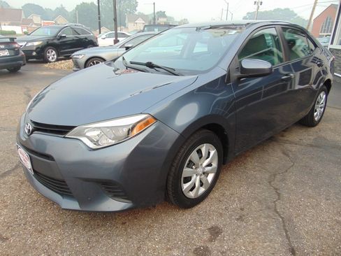 Used 2014 Toyota Corolla LE FWD image 7