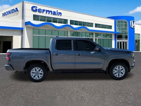 Used 2022 Nissan Frontier SV image 4