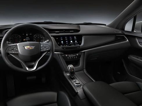 New 2025 Cadillac XT6 Luxury image 24