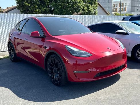 Used 2023 Tesla Model Y Performance AWD/4WD image 1