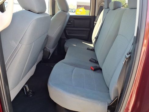 Used 2018 RAM 1500 Express w/ Express Value Package AWD/4WD image 15