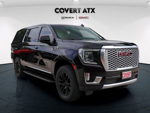 Used 2022 GMC Yukon XL Denali AWD/4WD image 9